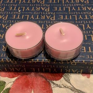 Party lite tea light candles / berry blossom